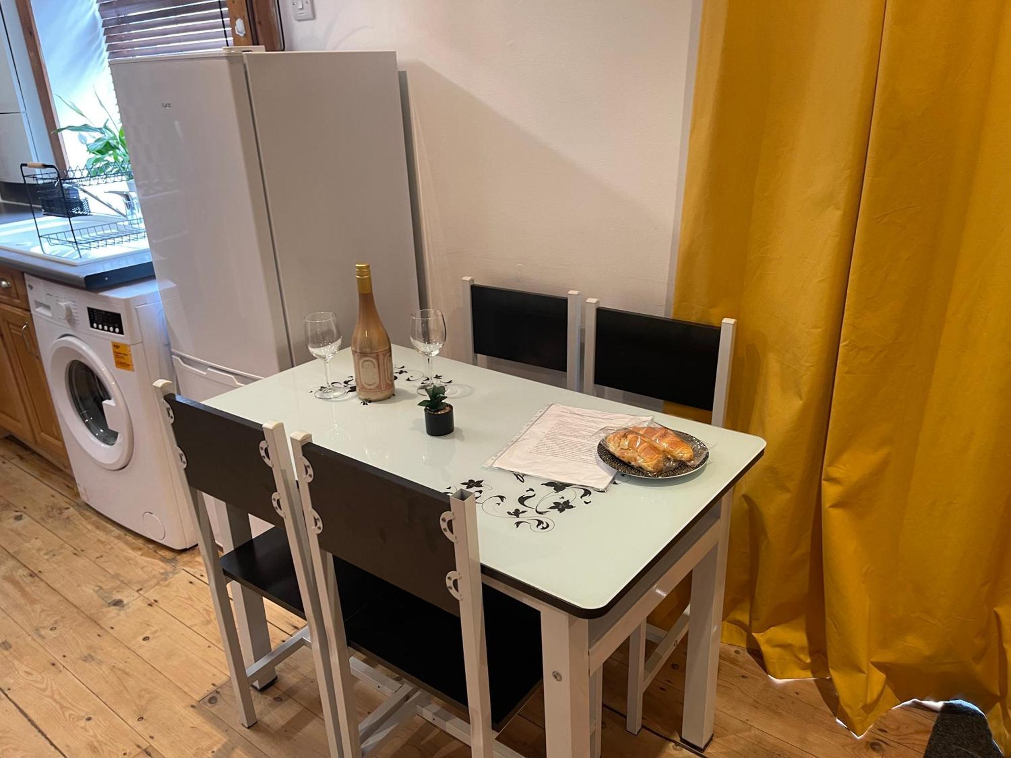 A Lovely One Bed Flat In North 핀칠리 외부 사진